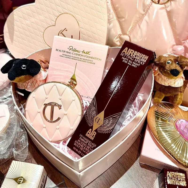 Huda Beauty Makeup Mini Kit - Charlotte Tilbury Collagen Lip Gloss Eyeshadow