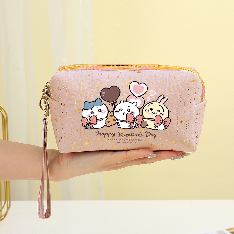 Borsa per il Trucco Chiikawas  - Beauty Preservation Makeup Bag recensione e prezzo