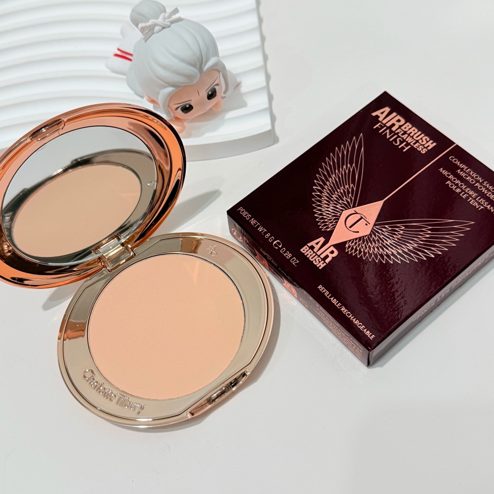 Set Charlotte Tilbury: Cipria  - Huda Beauty Makeup Mini Kit recensione e prezzo