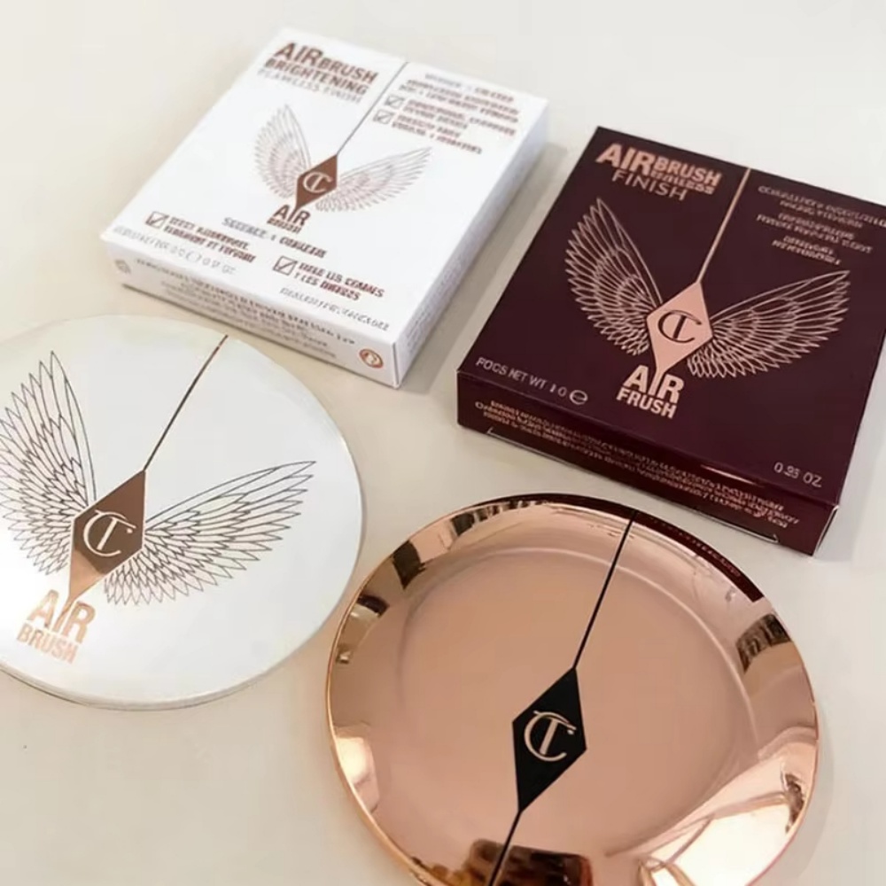 Set Charlotte Tilbury: Cipria  - Huda Beauty Makeup Mini Kit recensione e prezzo