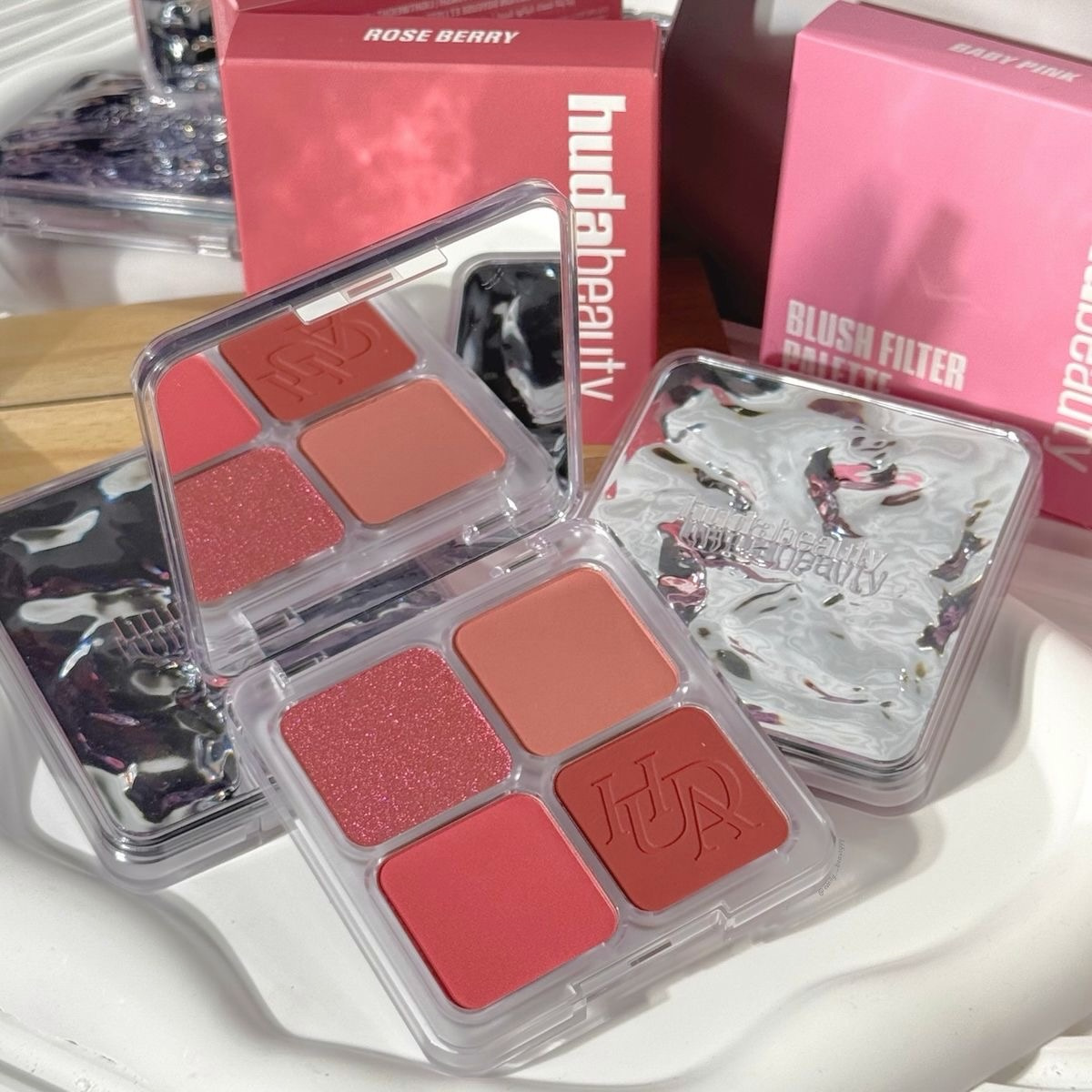 Palette Blush Huda Easy 4 Colo - Huda Beauty Makeup Mini Kit recensione e prezzo